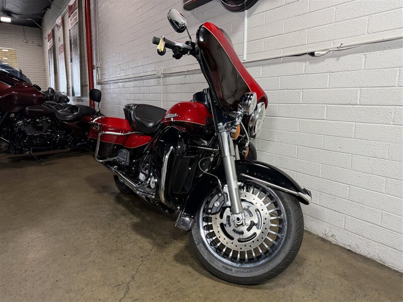 2011 HARLEY DAVIDSON FLHTK Ultra Limited