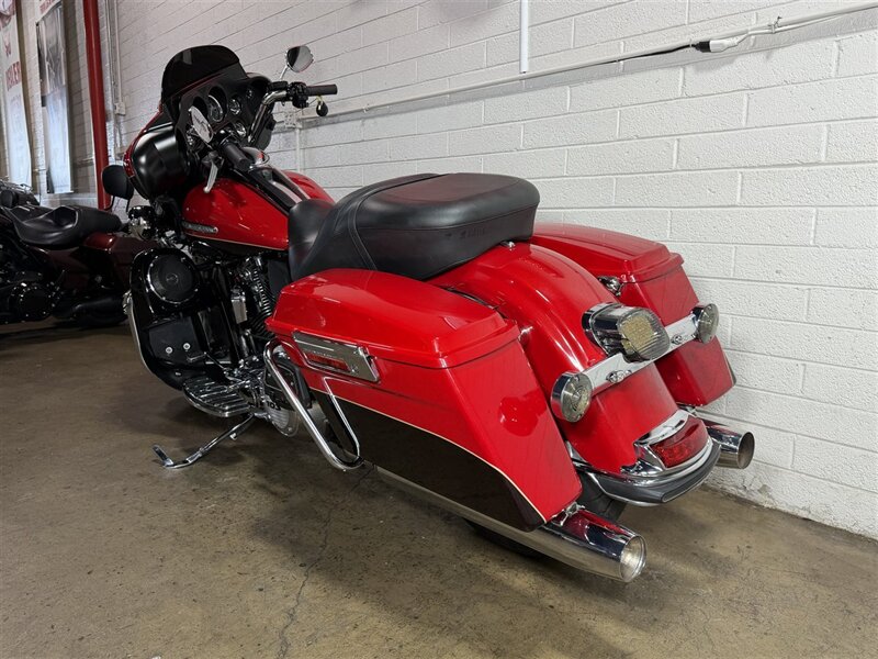 2011 HARLEY DAVIDSON FLHTK Ultra Limited