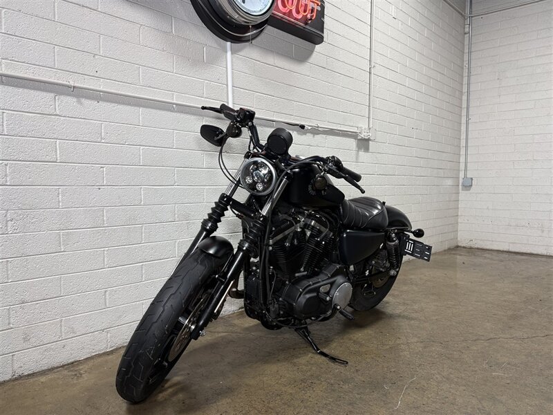 2020 HARLEY DAVIDSON XL883N Sportster Iron 883