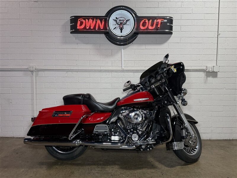 2011 HARLEY DAVIDSON FLHTK Ultra Limited