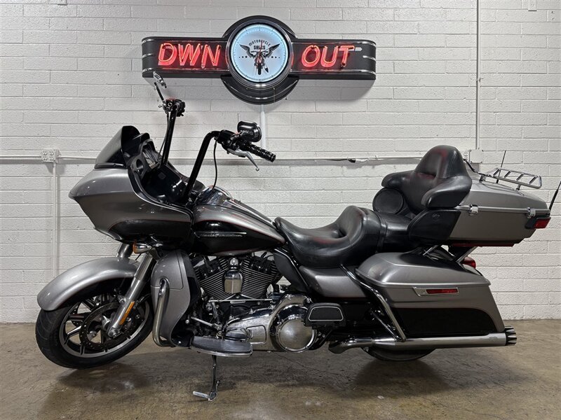 2016 HARLEY DAVIDSON FLTRU Road Glide Ultra