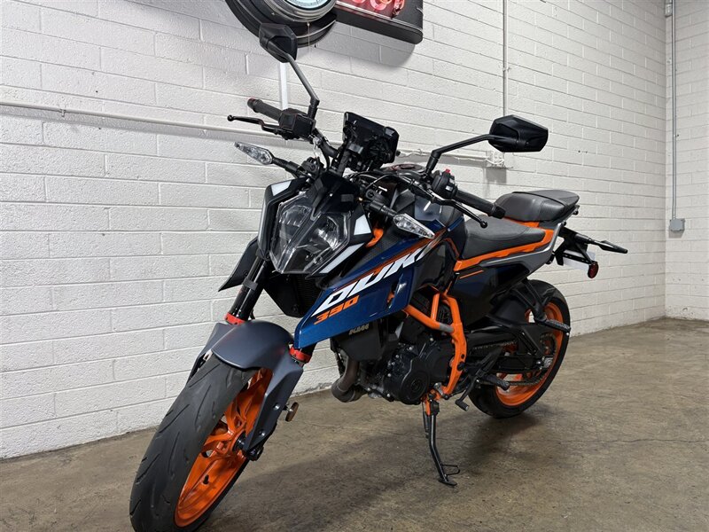 2024 KTM Duke 390