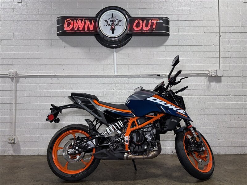 2024 KTM Duke 390
