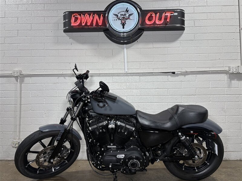 2022 HARLEY DAVIDSON XL883N Sportster Iron 883