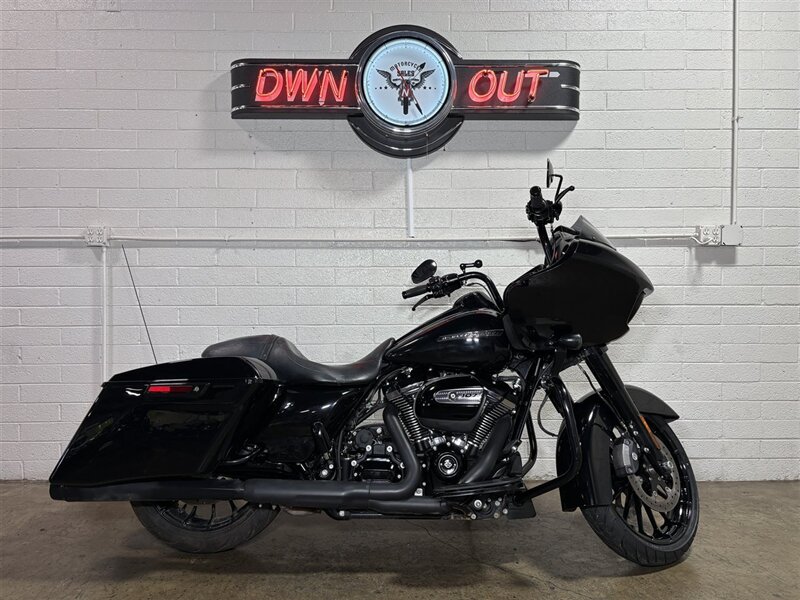 2018 HARLEY DAVIDSON FLTRXS Road Glide Special