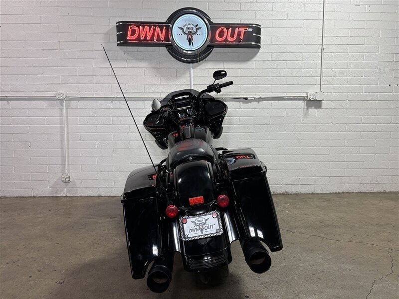 2018 HARLEY DAVIDSON FLTRXS Road Glide Special