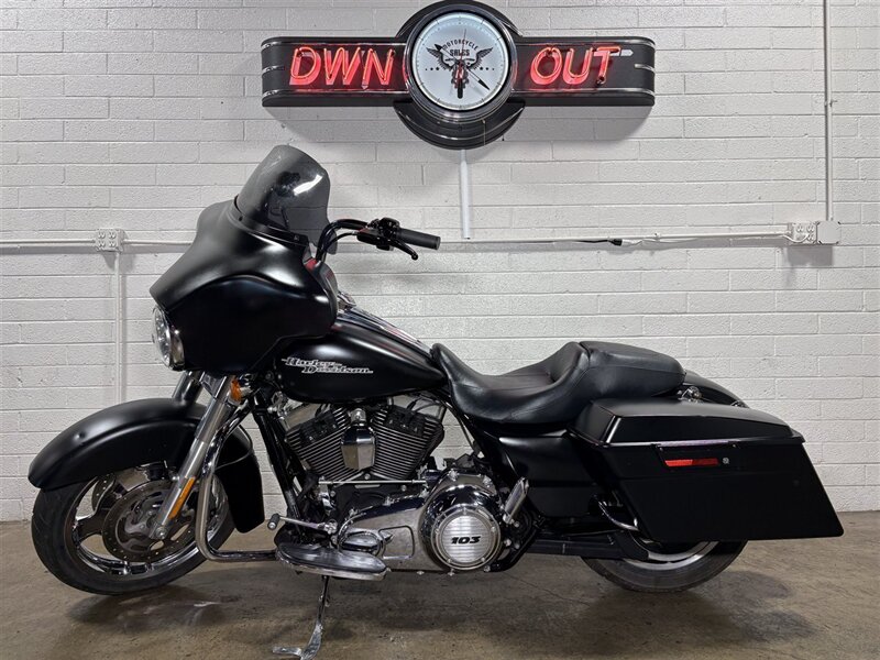 2013 HARLEY DAVIDSON FLHX Street Glide