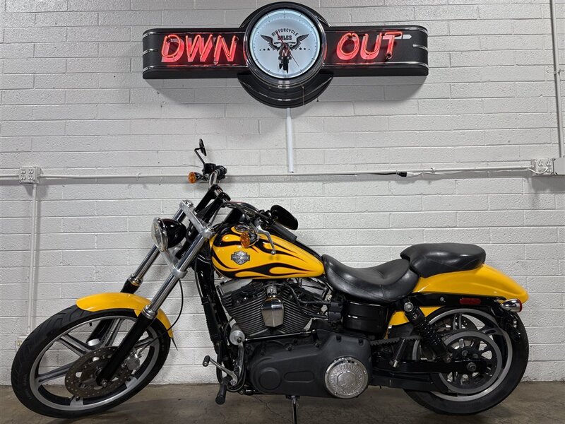 2011 HARLEY DAVIDSON FXDWG Dyna Wide Glide