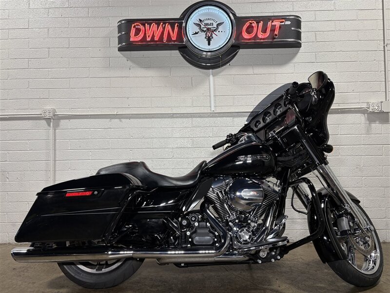 2014 HARLEY DAVIDSON FLHXS Street Glide Special