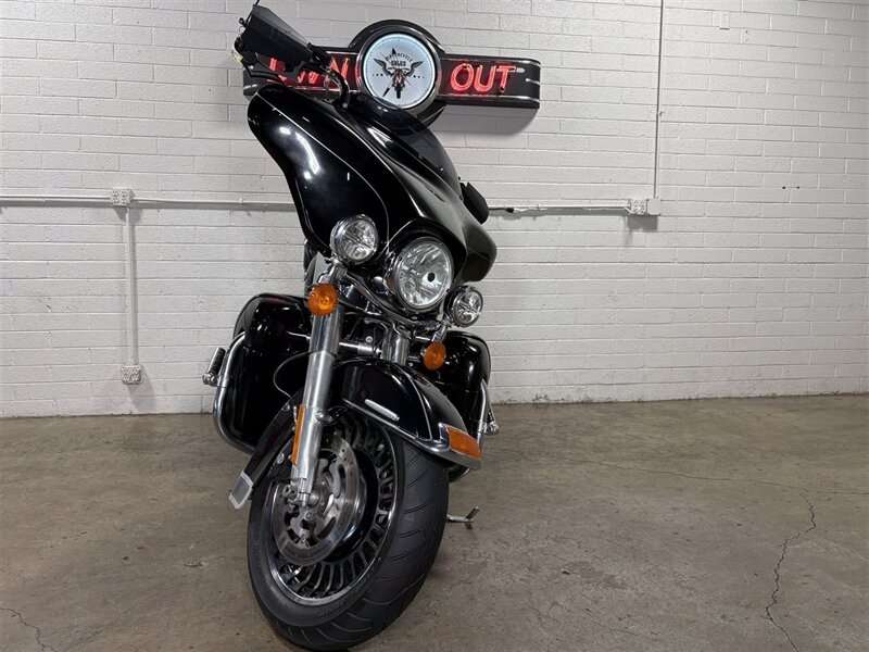 2012 Harley Davidson FLHTK Ultra Limited